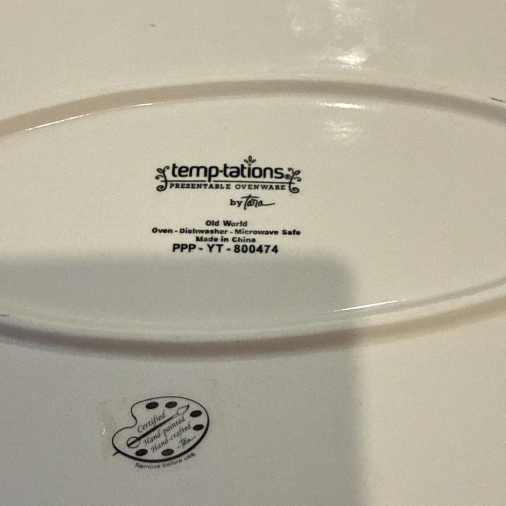 Temptations by Tara Oval Serving Platter Old World Blue Floral Handles 18 X 11‎
